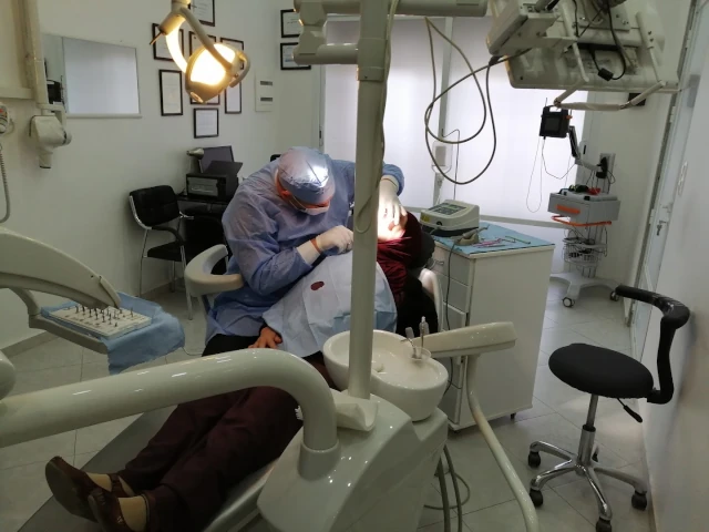 Docteur NOUREDDINE SEFFARI
