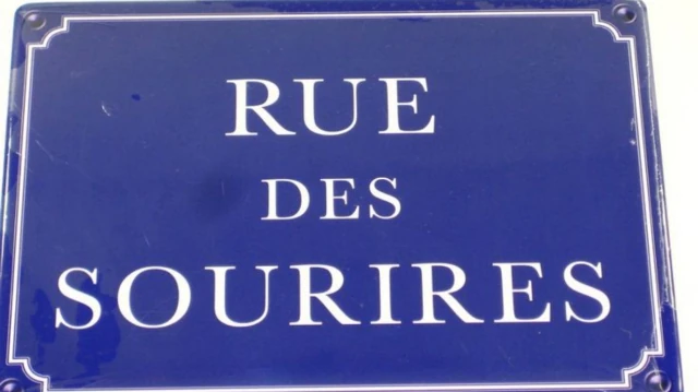 Docteur CHÉRIF FAYÇAL OULEBSIR  IVORY