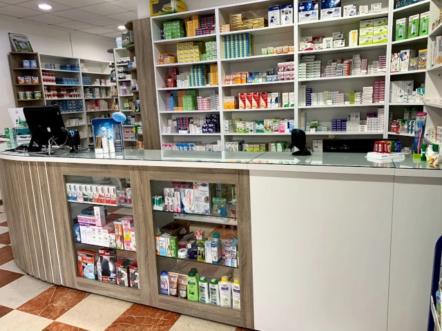 Pharmacie ZOHRA ZEROUROU  ZIANI