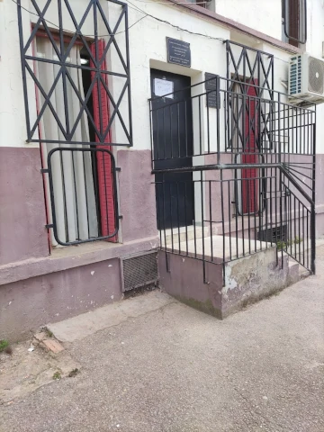 Docteur NOUREDDINE KECHIDI