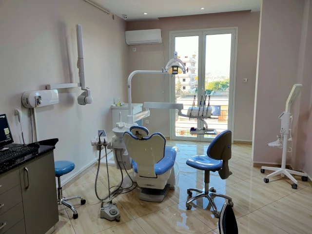 WHITE DENTAL