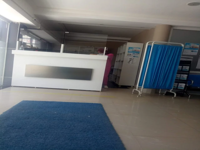 Laboratoire d'analyses médicales AÏN EL TURK 2