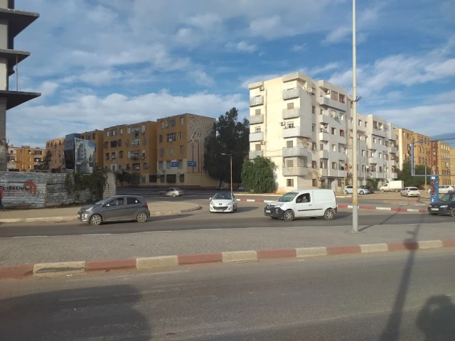 BOUZAR