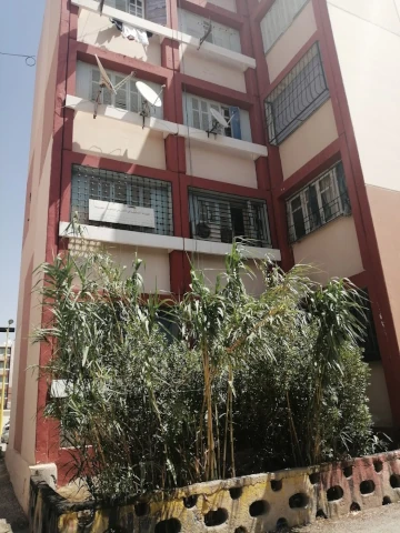 Docteur LINDA-NAWEL MEZIANE DAIF