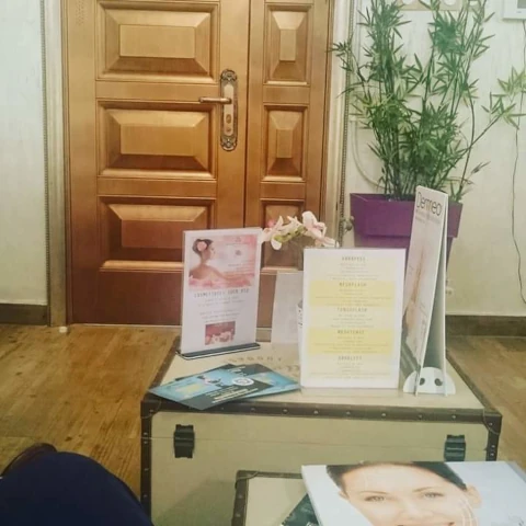 Cabinet MY HEALTH & BEAUTY CLINIC