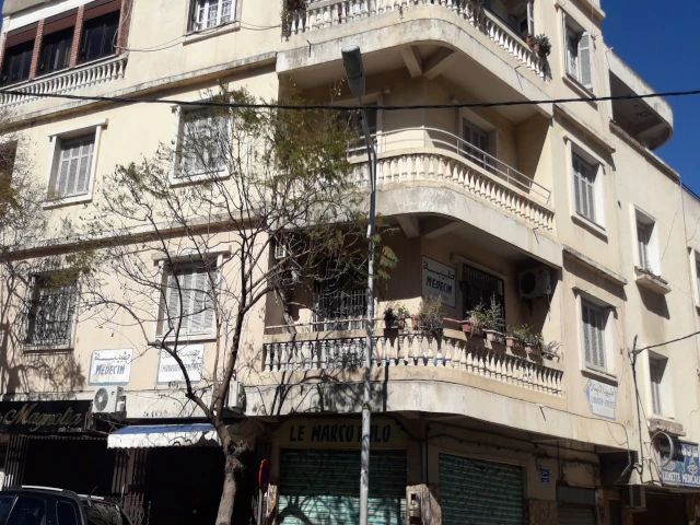 Docteur HOCINE NIBOUCHA