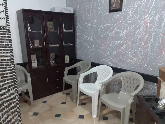HADJER BEN OUARETH