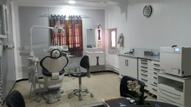 Docteur KAHINA BOUNOUA