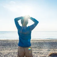 flashs-lumineux-et-corps-flottants